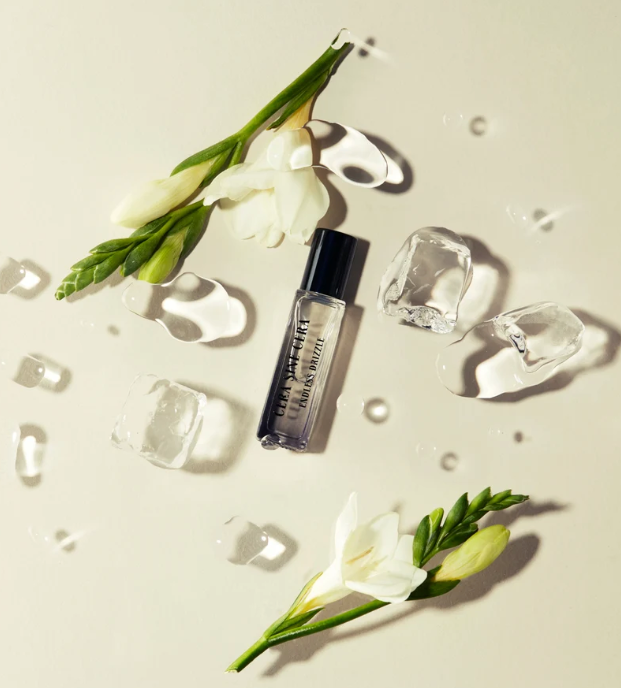 Cera Sine Cera perfume oil with botanicals and ice